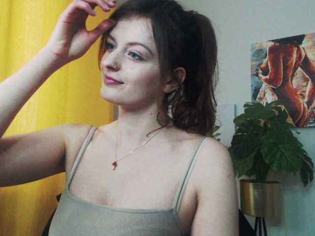 Live sex webcam photo for NadineGold #277687888