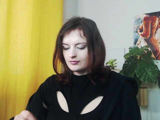 Live sex webcam photo for NadineGold #277727732