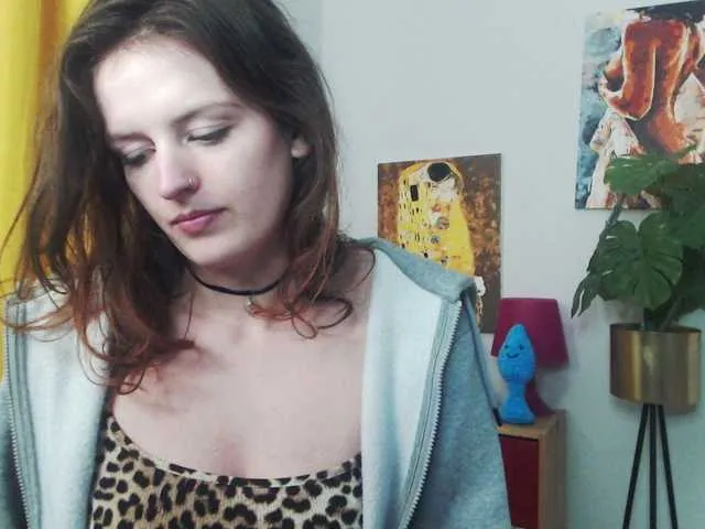 Live sex webcam photo for NadineGold #290272908