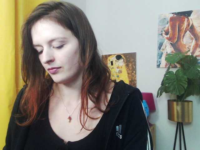 Live sex webcam photo for NadineGold #290291813