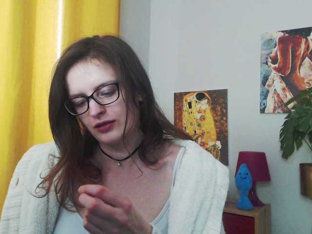 Live sex webcam photo for NadineGold #290367421