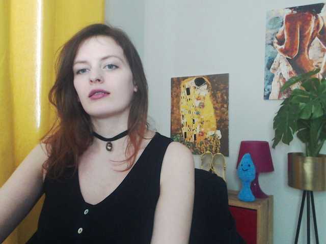 Live sex webcam photo for NadineGold #290399863