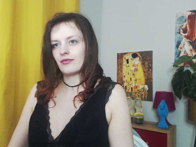 Live sex webcam photo for NadineGold #290438632