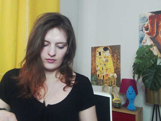 Live sex webcam photo for NadineGold #290600366