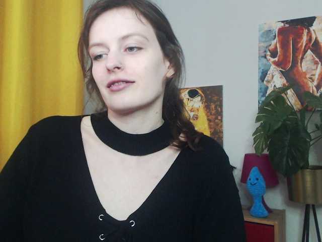 Live sex webcam photo for NadineGold #290969058