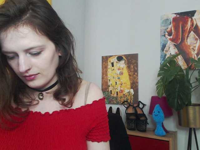 Live sex webcam photo for NadineGold #290984289