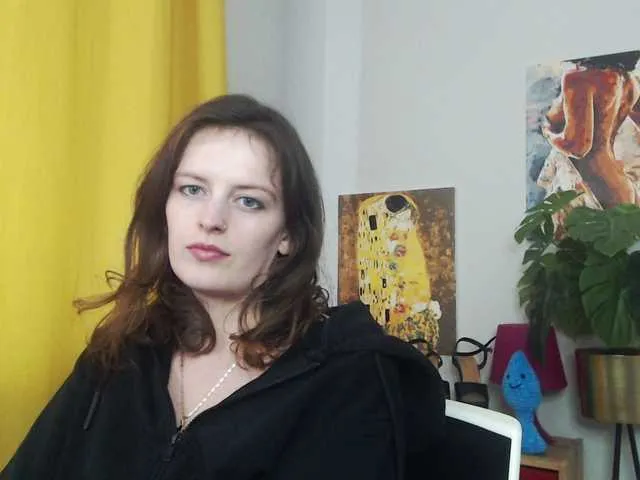 Live sex webcam photo for NadineGold #291083335