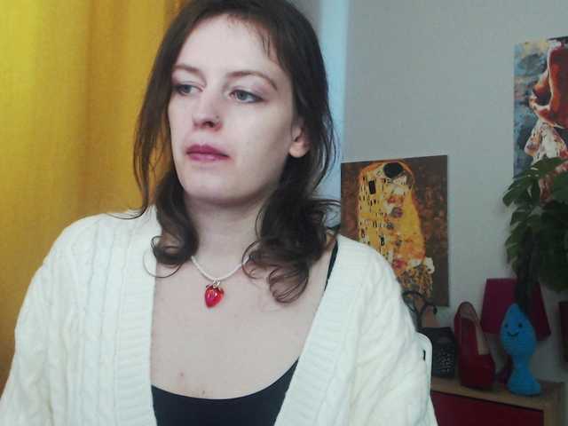 Live sex webcam photo for NadineGold #291136235