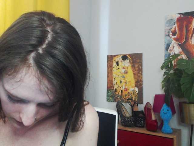 Live sex webcam photo for NadineGold #291190074