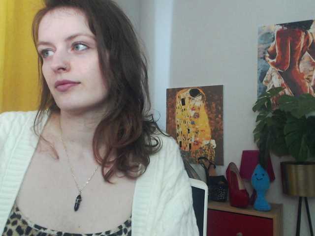 Live sex webcam photo for NadineGold #291236508