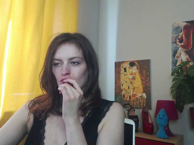 Live sex webcam photo for NadineGold #291306540