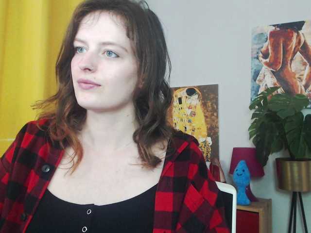 Live sex webcam photo for NadineGold #291330093