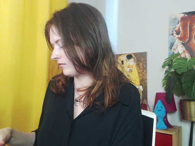 Live sex webcam photo for NadineGold #291375631