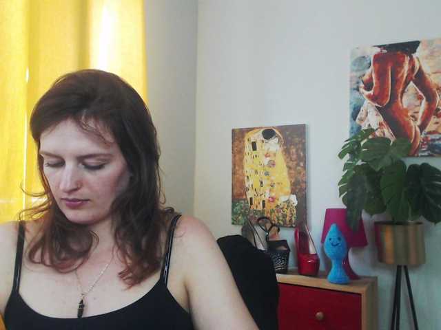 Live sex webcam photo for NadineGold #291391055