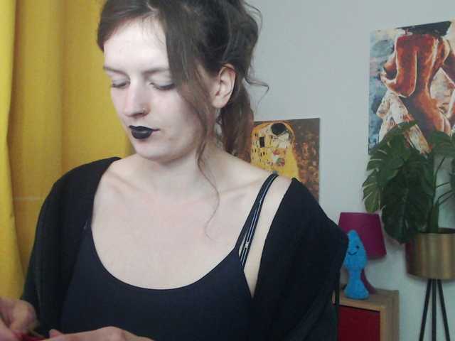 Live sex webcam photo for NadineGold #291691857