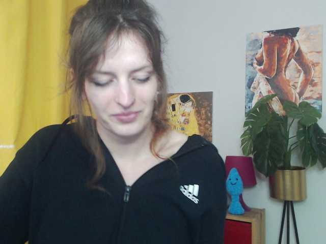 Live sex webcam photo for NadineGold #291731147