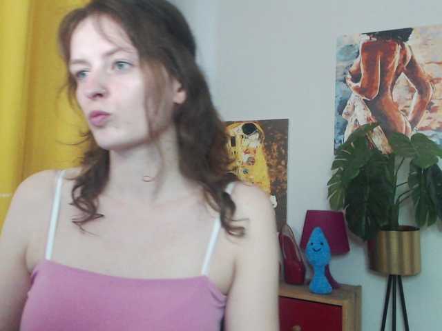 Live sex webcam photo for NadineGold #291763895