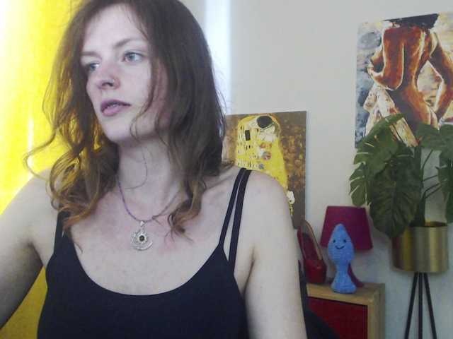 Live sex webcam photo for NadineGold #291777077