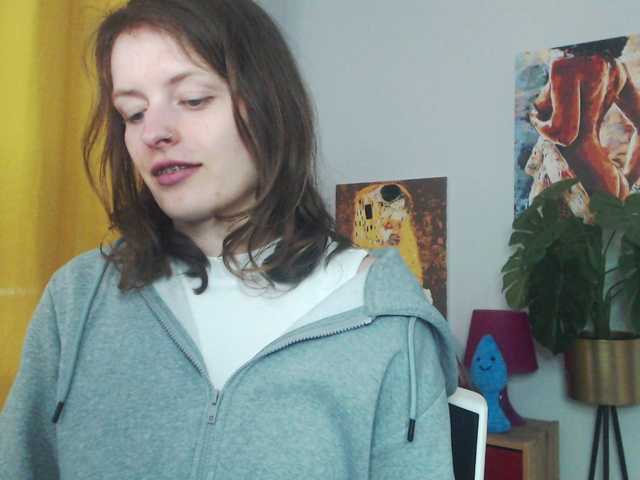 Live sex webcam photo for NadineGold #291978527