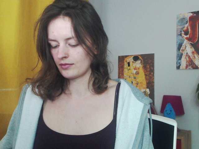 Live sex webcam photo for NadineGold #292119355