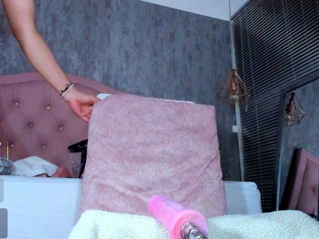 Live sex webcam photo for Nahomidi-bello #290796263