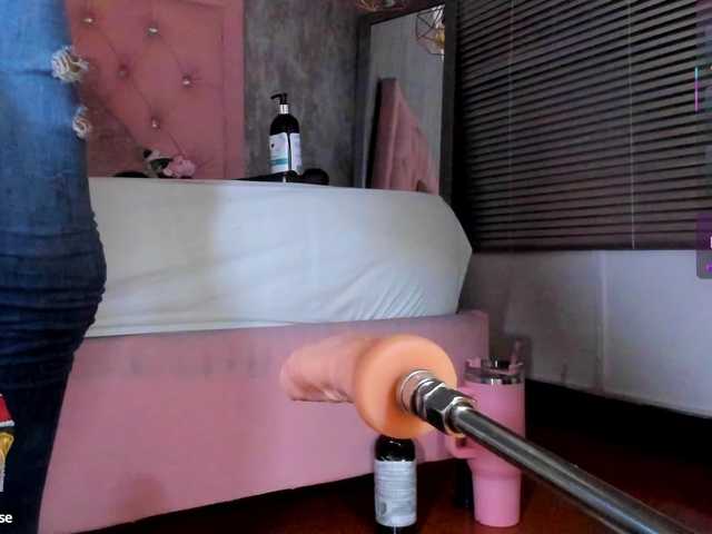 Live sex webcam photo for Nahomidi-bello #291066247