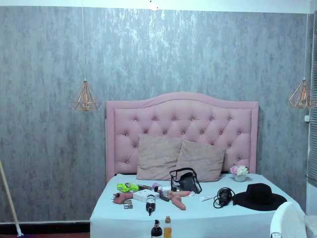 Live sex webcam photo for Nahomidi-bello #291801628