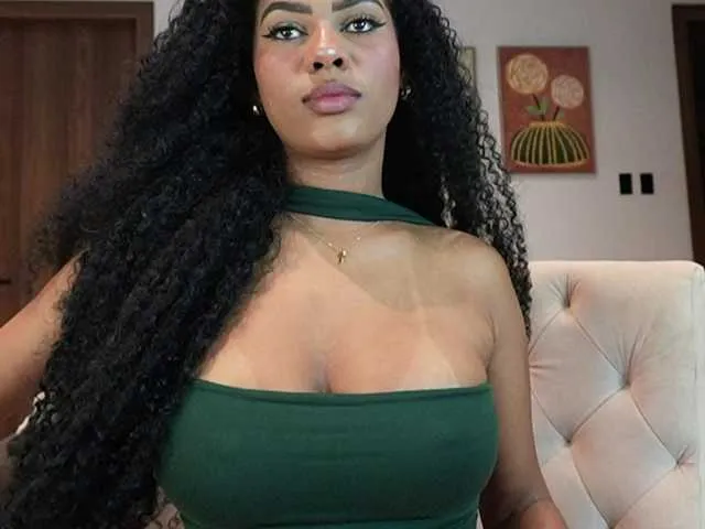 Live sex webcam photo for Nahomixjones #293778209