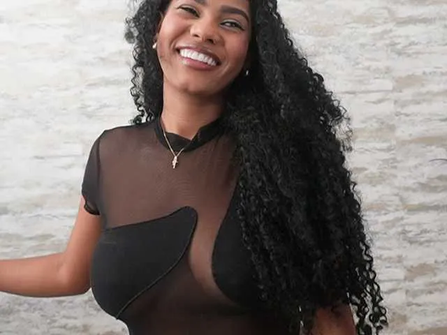 Live sex webcam photo for Nahomixjones #294046291