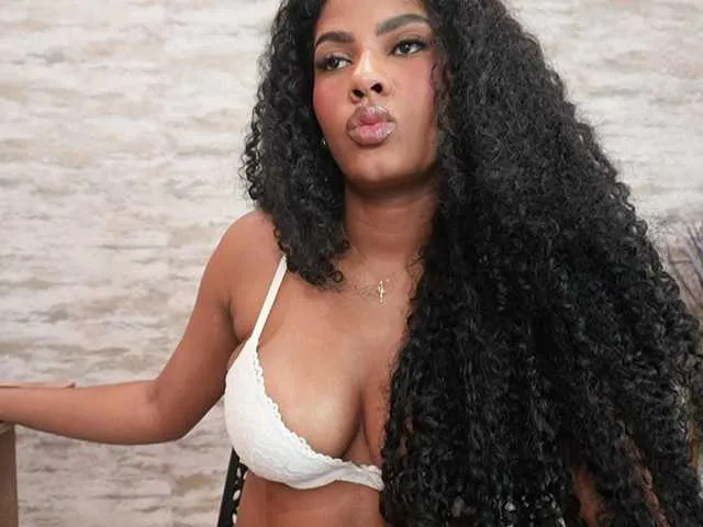 Live sex webcam photo for Nahomixjones #294160373