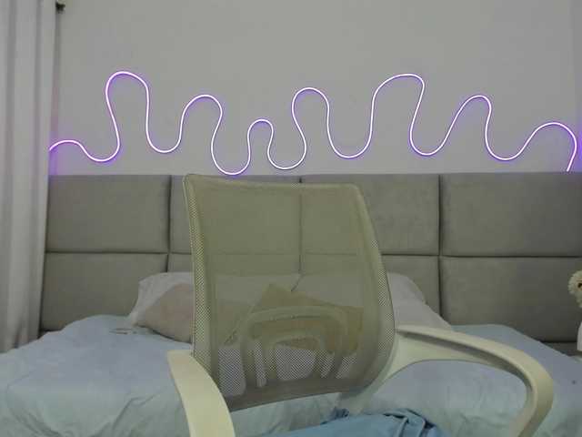 Live sex webcam photo for Nahomy1 #291050727