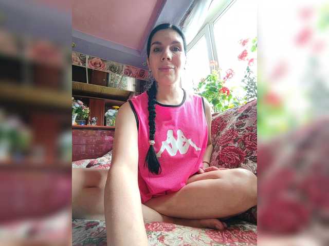 Live sex webcam photo for NaimaModel #291409845