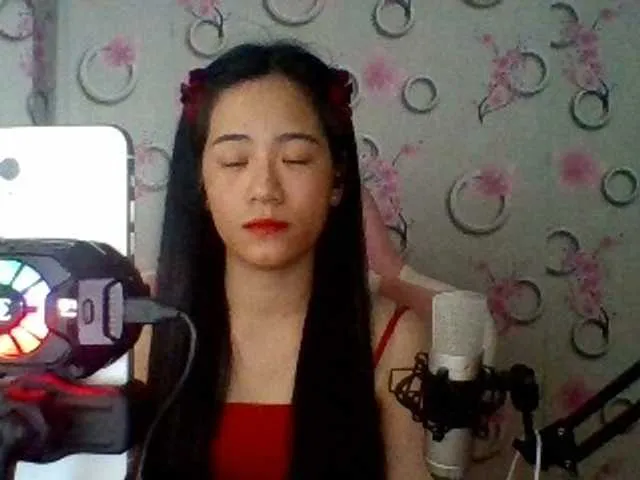 Live sex webcam photo for Nana-68 #290416018