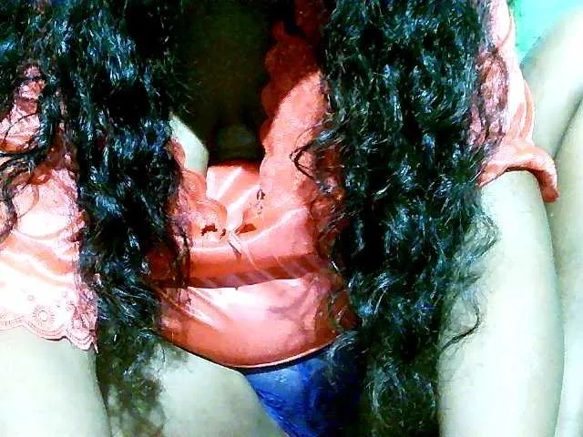 Live sex webcam photo for Nanchysine #290605762