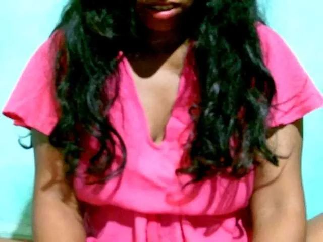 Live sex webcam photo for Nanchysine #290676234