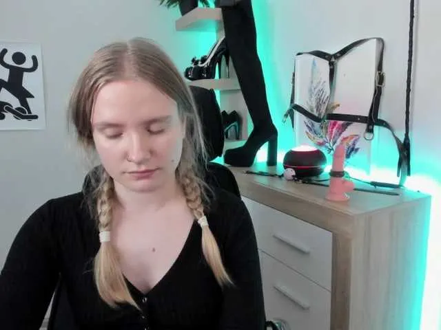 Live sex webcam photo for NancyErotic #290281480
