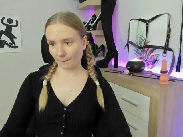 Live sex webcam photo for NancyErotic #290315091