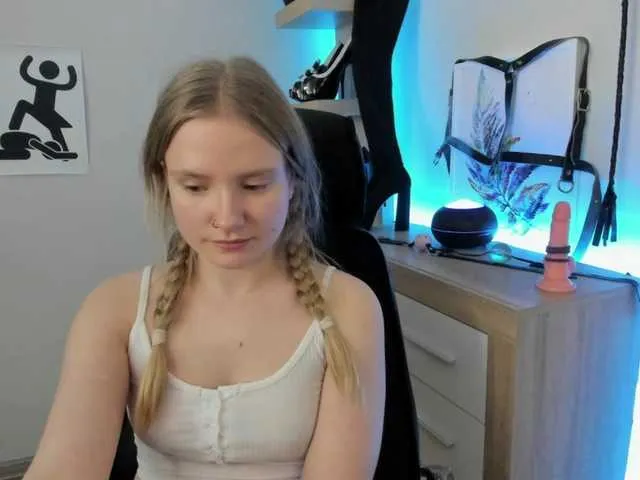 Live sex webcam photo for NancyErotic #290340017