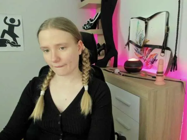 Live sex webcam photo for NancyErotic #290346514