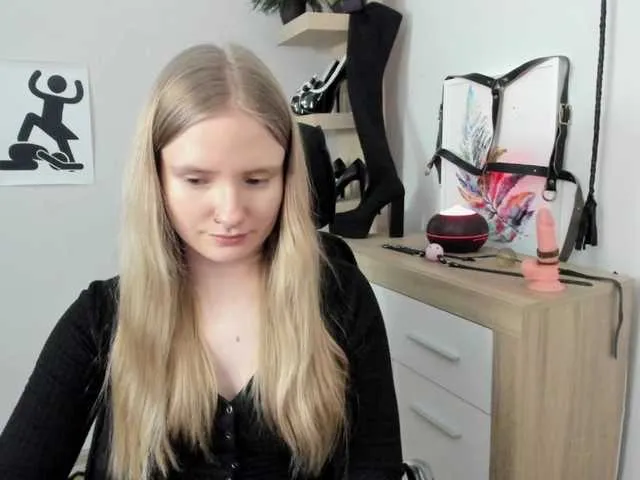 Live sex webcam photo for NancyErotic #290387755