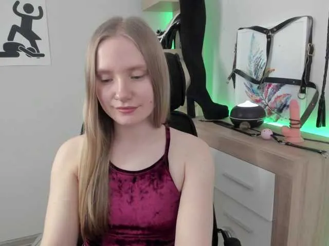 Live sex webcam photo for NancyErotic #290600268