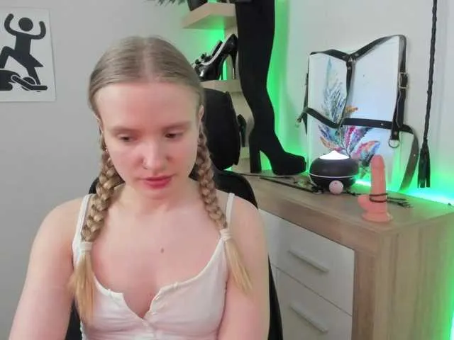 Live sex webcam photo for NancyErotic #290716698