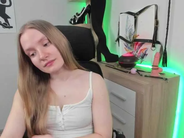 Live sex webcam photo for NancyErotic #290731330