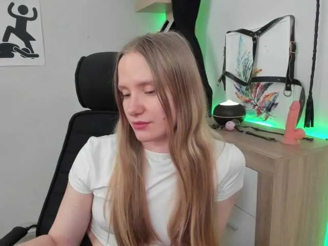 Live sex webcam photo for NancyErotic #290771842