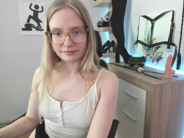 Live sex webcam photo for NancyErotic #291057320