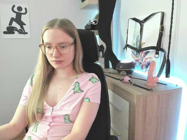 Live sex webcam photo for NancyErotic #291061242