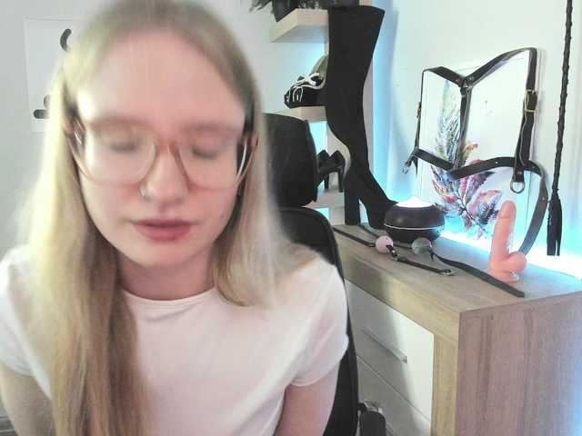 Live sex webcam photo for NancyErotic #291068092