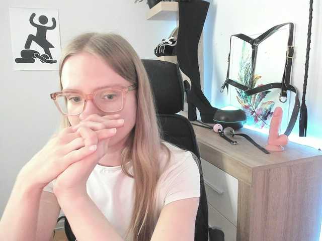 Live sex webcam photo for NancyErotic #291069770