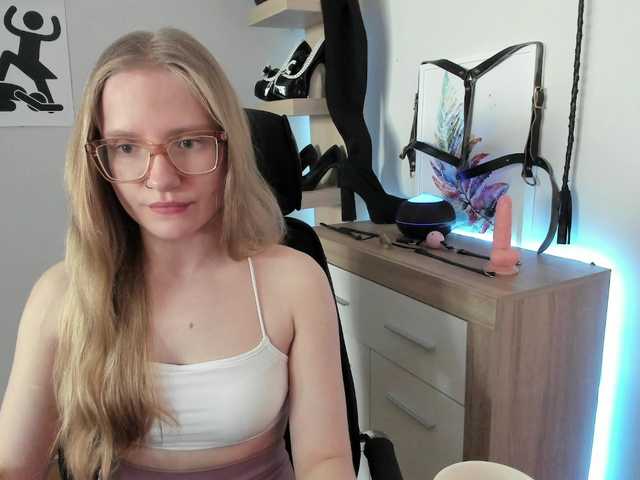 Live sex webcam photo for NancyErotic #291177301