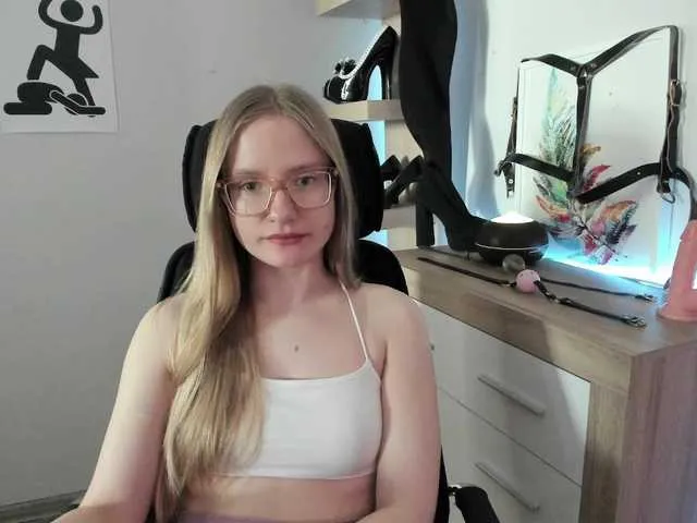 Live sex webcam photo for NancyErotic #291243674